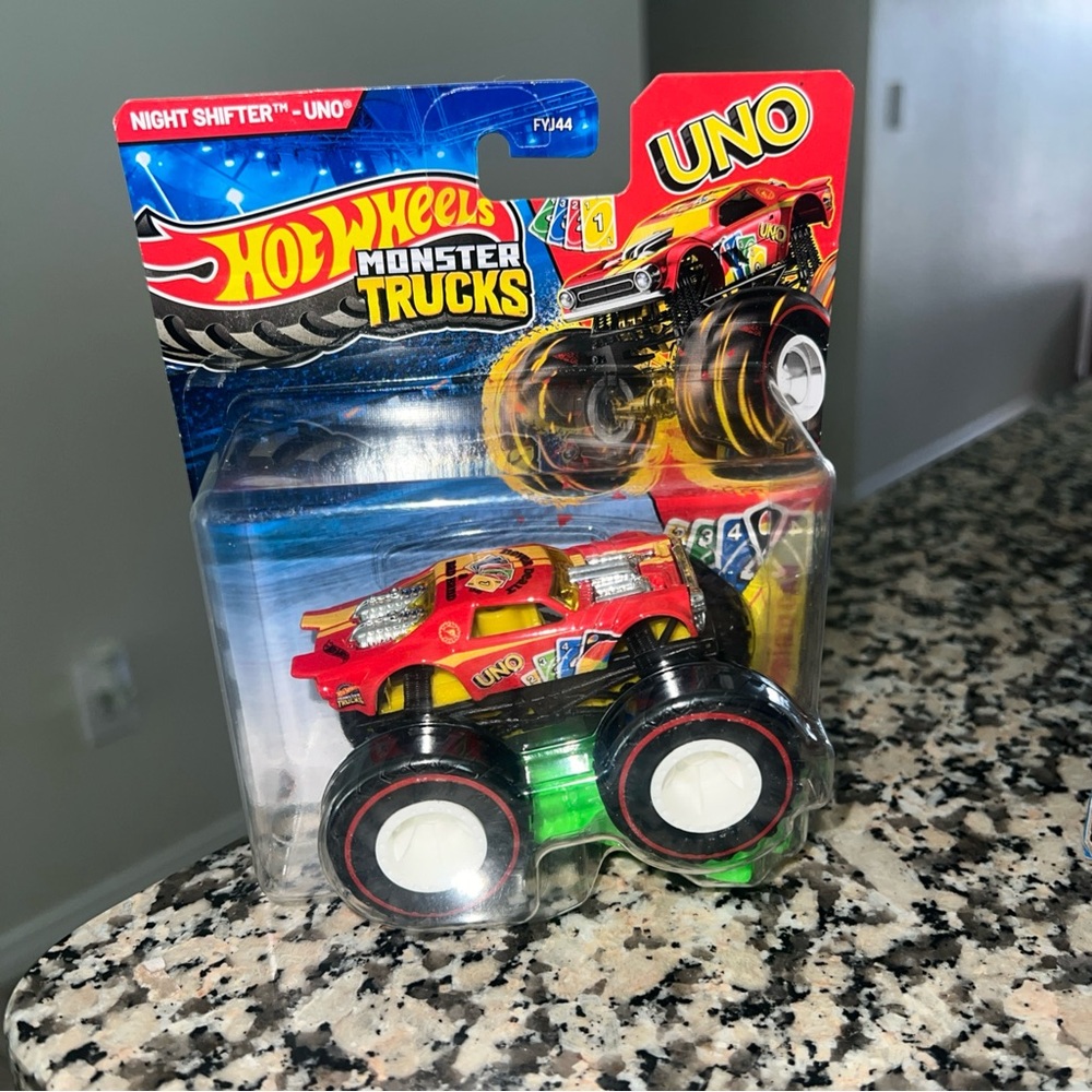Hot Wheels Monster Truck Night Shifter UNO rare edition